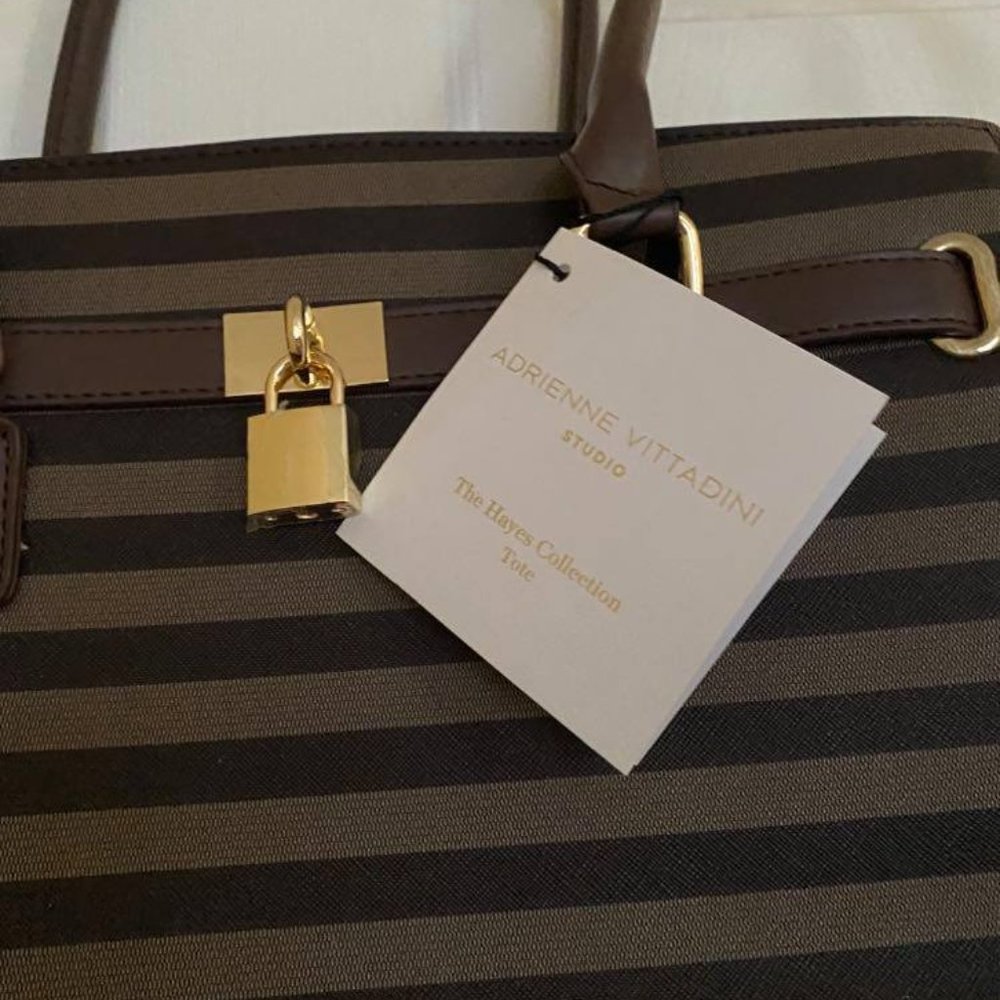 BAG - Picture 2 of 2